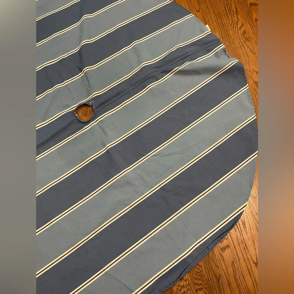 Pottery Barn Awning Stripe Outdoor Umbrella Round Tablecloth Blue 55